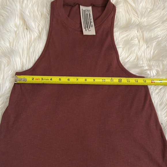 Free People‎ - Picture 5 of 6